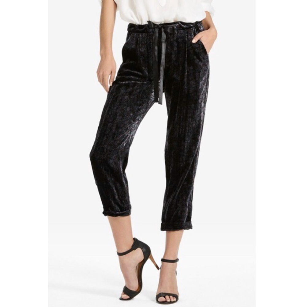 3/$30 🌻 Lucky Brand Printed Velvet Belted Pants Size 6